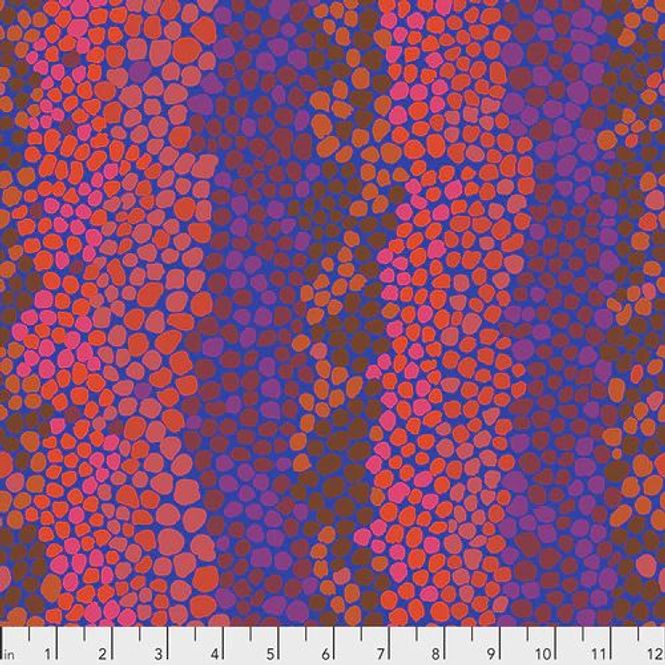 Hovedbilde Kaffe Fassett Collective - 7 mm prikker, rød-lilla
