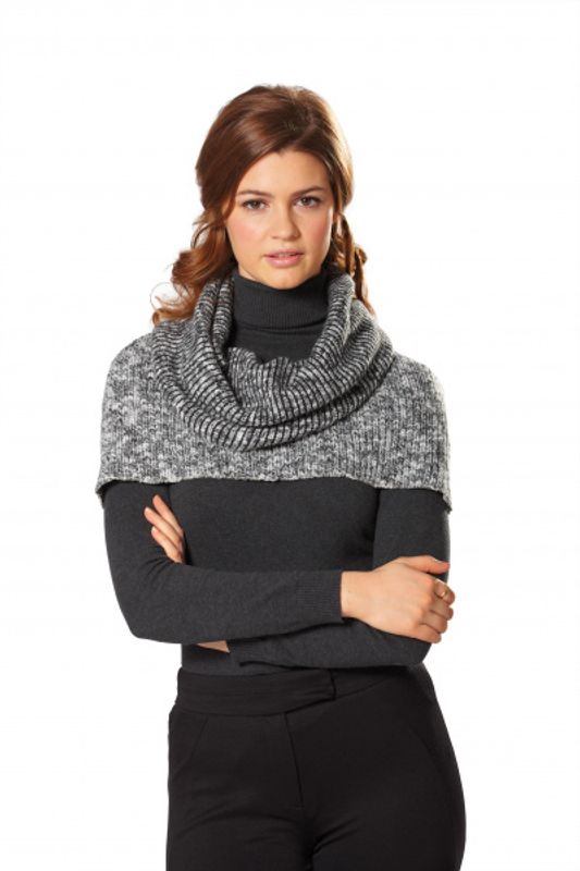 7313 - Burda - Cape, sjal
