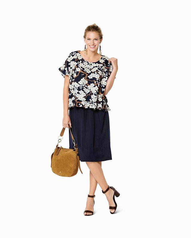 6243 - Burda - T-shirt m vidde