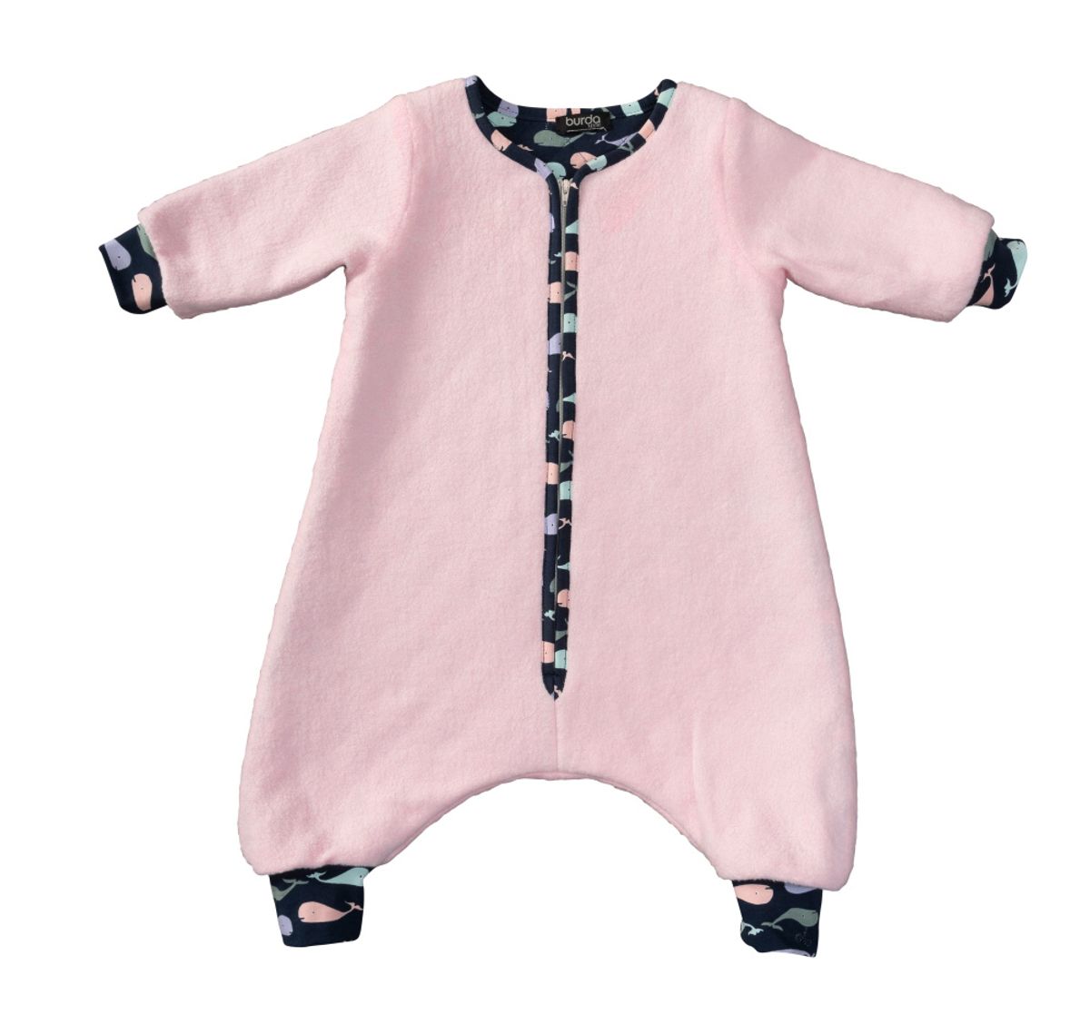 9298 - Burda - sovepose, sovedress