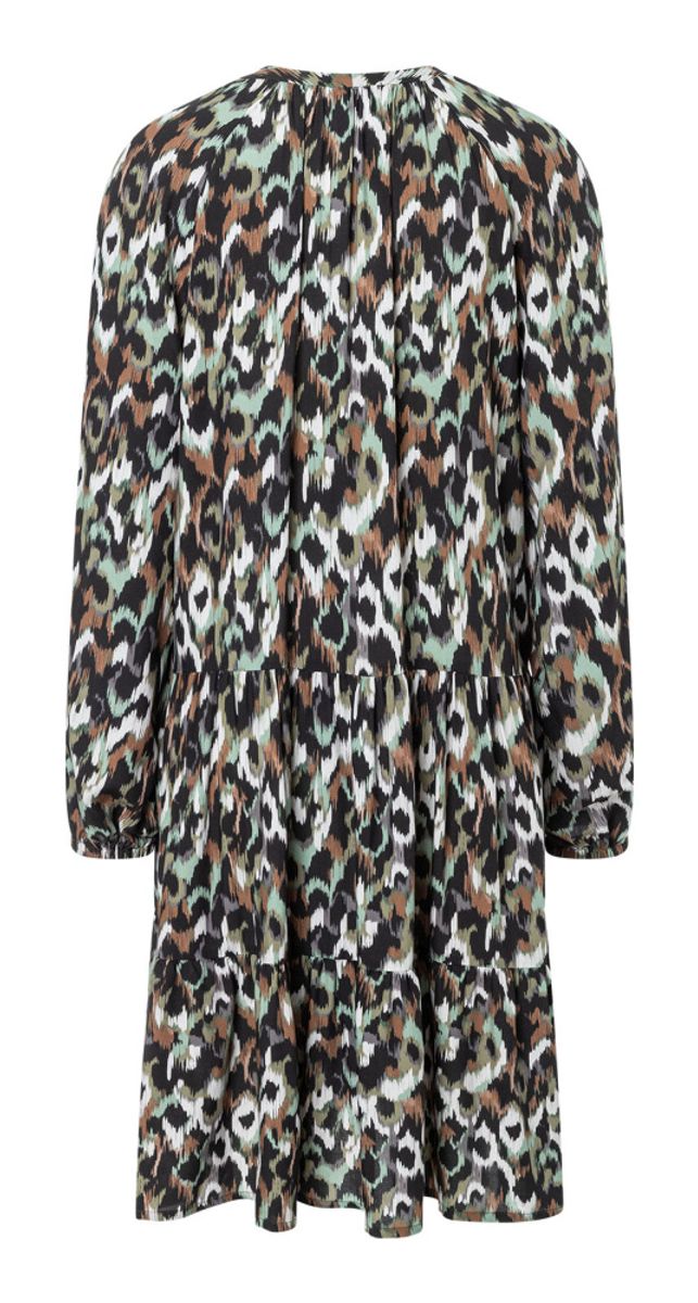 5605 - Burda - bluse & kjole